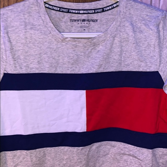 Tommy Hilfigure T-Shirt - Picture 4 of 4